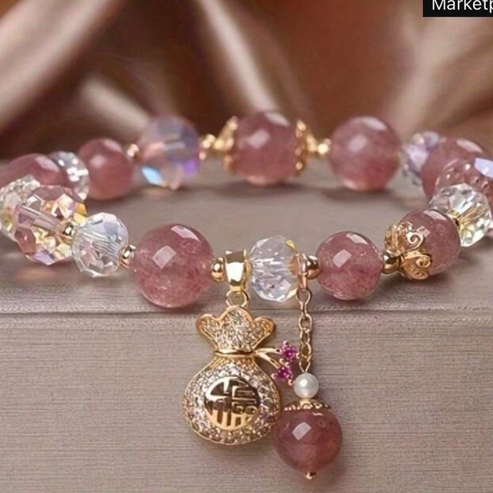 Elegant Pink and Gold Beaded Bracelet